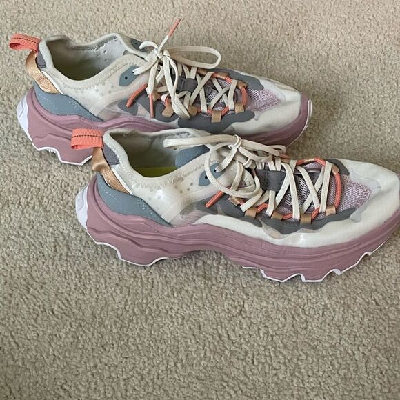 EUC Sorel Kinetic Breakthru Tech Lace Sneaker - Picture 6 of 13